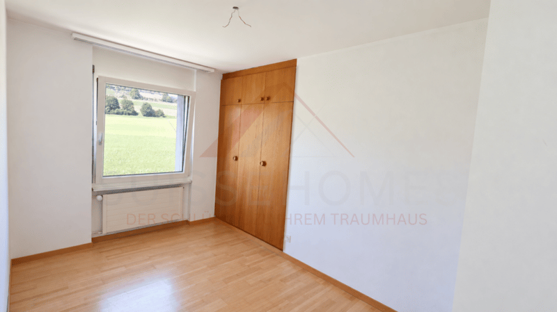 Schöne 4.5-Zimmer-Wohnung in Riedholz: TOP gepflegt und mit viel Potenzial (8)