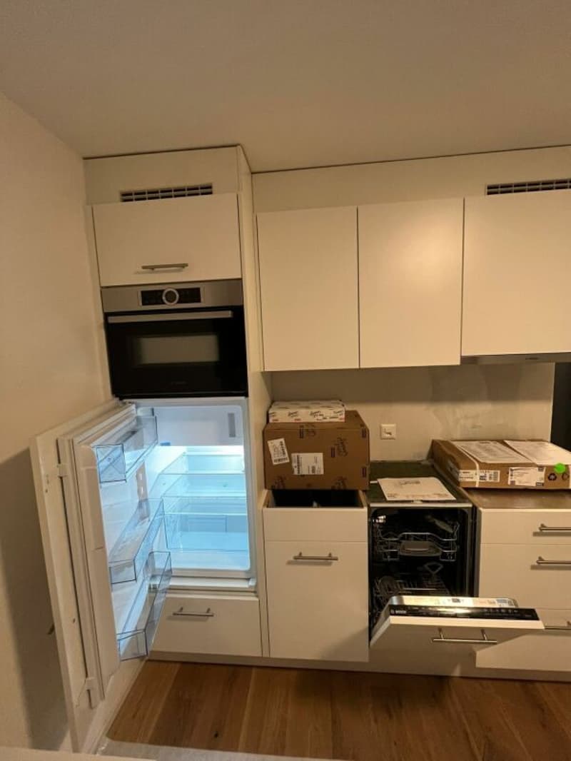 Zur Vermietung steht ein neuwertiges Studio mit 18 m² (2)