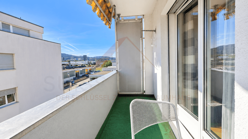 Gepflegte 4-Zimmer-Wohnung mit sonnigem Balkon in Pratteln (5)