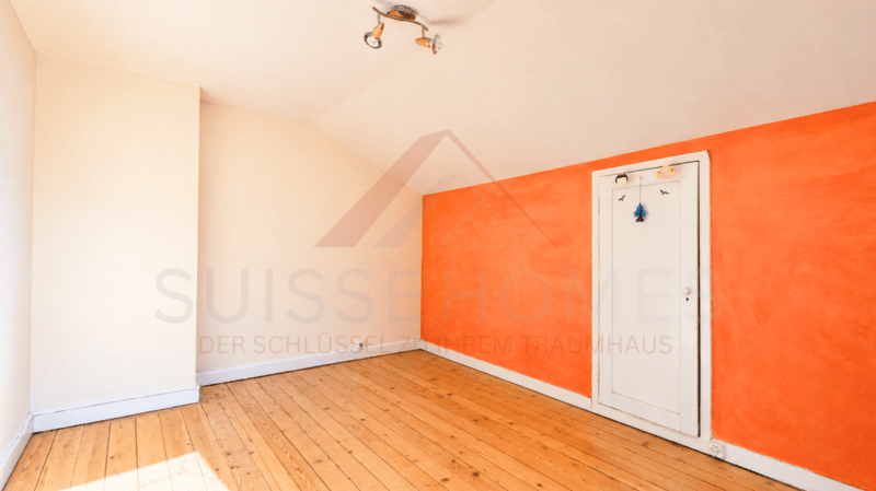 Charmantes 4-Zimmer-Einfamilienhaus auf grosszügigem Grundstück mit Erweiterungspotenzial (8)