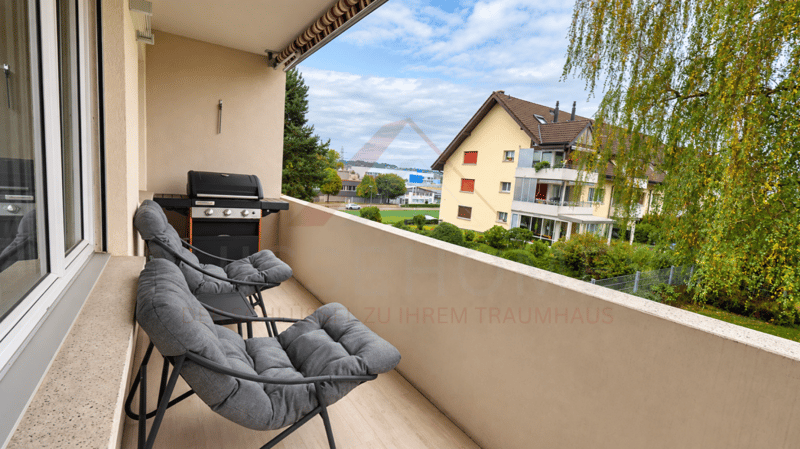 Stilvolle 4.5-Zimmer-Wohnung mit sonnigem Balkon & modernem Wohnkomfort (9)