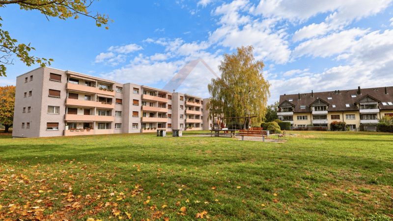 Stilvolle 4.5-Zimmer-Wohnung mit sonnigem Balkon & modernem Wohnkomfort (1)