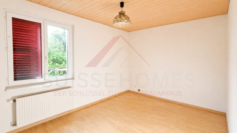 3 Wohnungen, 1 Gewerbeeinheit - eine Immobilie voller Möglichkeiten! (6)