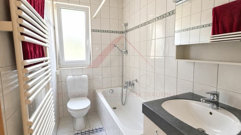 3 Wohnungen, 1 Gewerbeeinheit - eine Immobilie voller Möglichkeiten! (7)