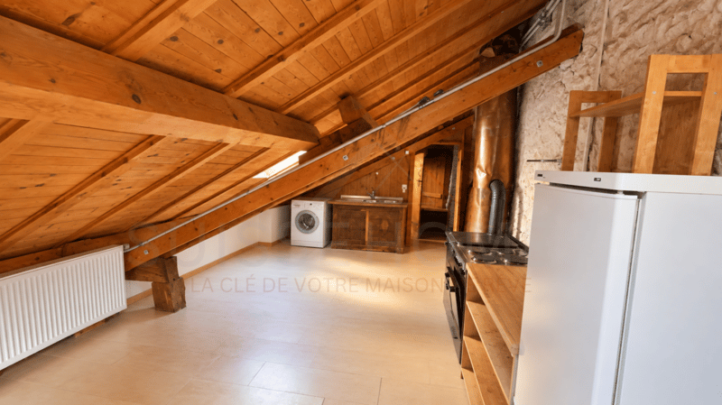 Un duplex qui a tout pour séduire - 130 m² de charme et de lumière (8)
