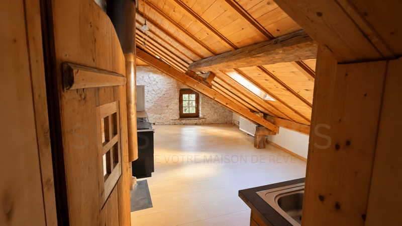 Un duplex qui a tout pour séduire - 130 m² de charme et de lumière (7)