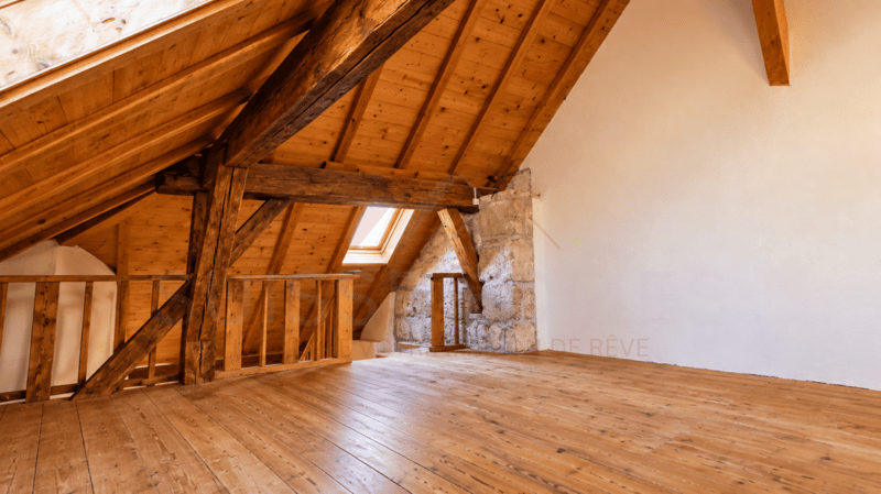 Un duplex qui a tout pour séduire - 130 m² de charme et de lumière (17)