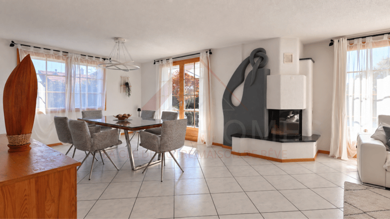 Un air de vacances chez soi - villa rénovée de 5.5 pièces avec piscine & photovoltaïque (8)
