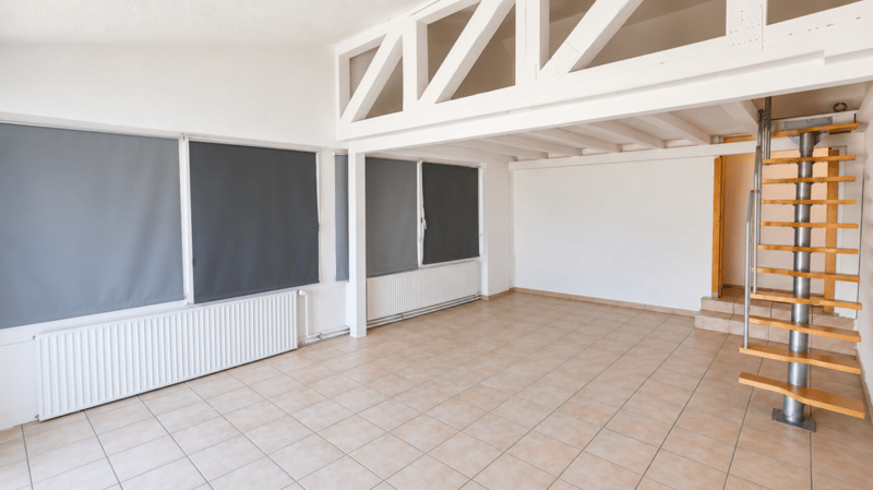 Renovierte Gewerbefläche mit 36 m² & 2 Aussenparkplätzen (3)