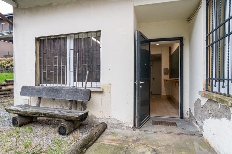 CASTEL SAN PIETRO SPAZIO COMMERCIALE, TU HAI LIDEA NOI ABBIAMO LO S (10)