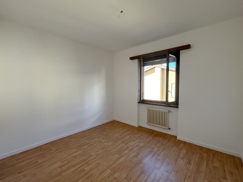 MENDRISIO  3.5 meublé, neuf avec lave-linge privé (11)