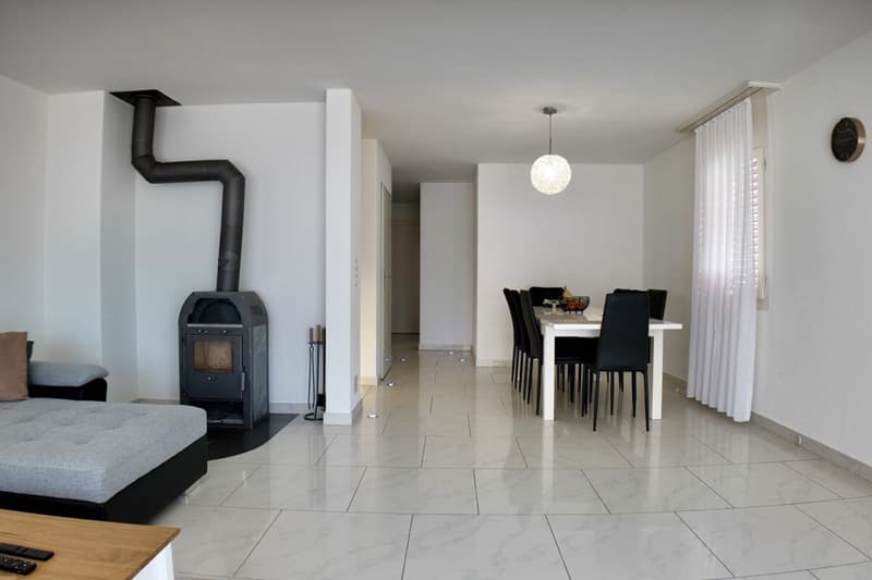 Casa unifamiliare angolare di 6,5 locali vicino al lago (8)