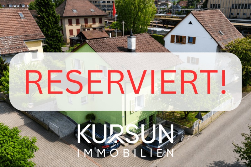 RESERVIERT ! Freistehendes Einfamilienhaus direkt am Bahnhof Lenzburg (1)