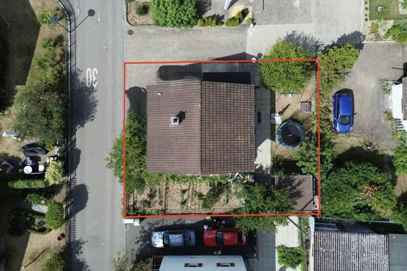 Freistehendes Einfamilienhaus direkt am Bahnhof Lenzburg (11)