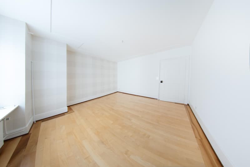 Living with history: 4.5 rooms in the old town of Schaffhausen (6)