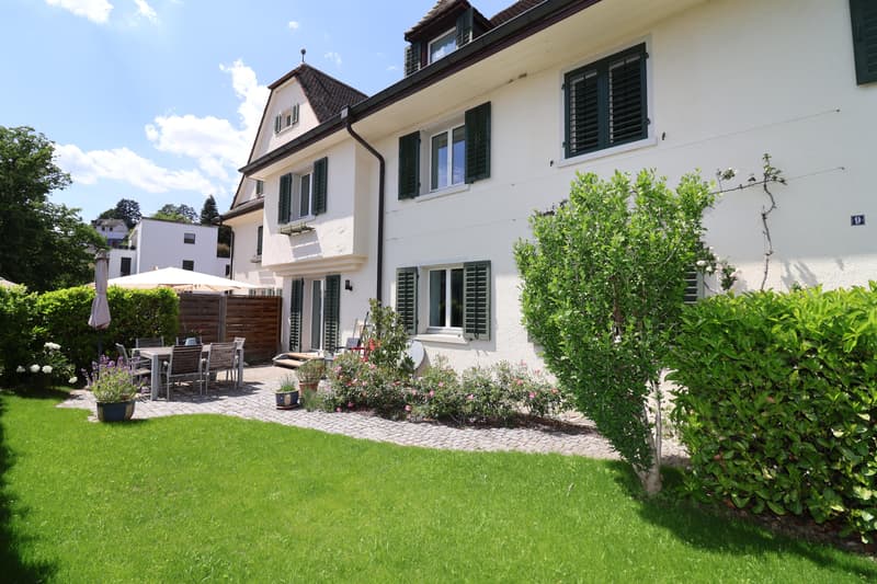 Maison de rangée exclusive avec 203 m² d'espace de vie et jardin dans le quartier populaire de Breite (1)