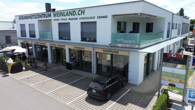 Praxis- oder Bürofläche an hochfrequentierter Toplage im Zürcher Weinland zu vermieten (1)