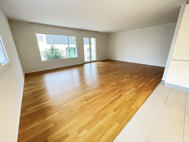 Ihre Gelegenheit! Charmante 4,5 Zimmerwohnung an begehrter Lage zu vermieten! (8)
