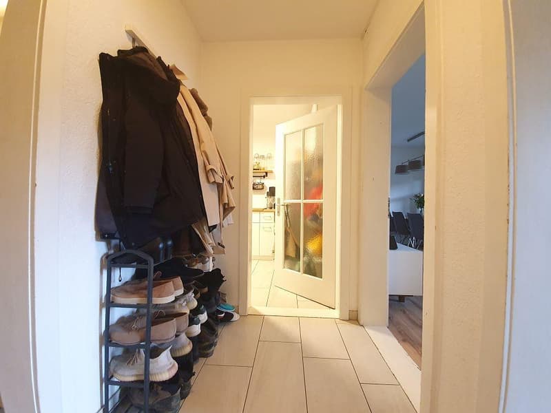 Schöne helle 4-Zimmerwohnung in Stadtnähe (2)