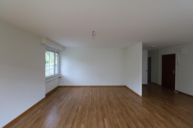 Helle 4-Zimmerwohnung mit Balkon und künftigem Sitzplatz (2)