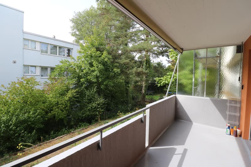 Helle 4-Zimmerwohnung mit Balkon und künftigem Sitzplatz (1)