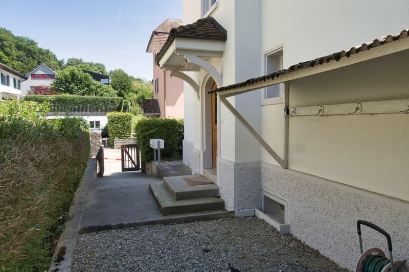 Charmante 4.5-Zimmer-Altbauwohnung mit loftartigem Dachgeschoss (10)