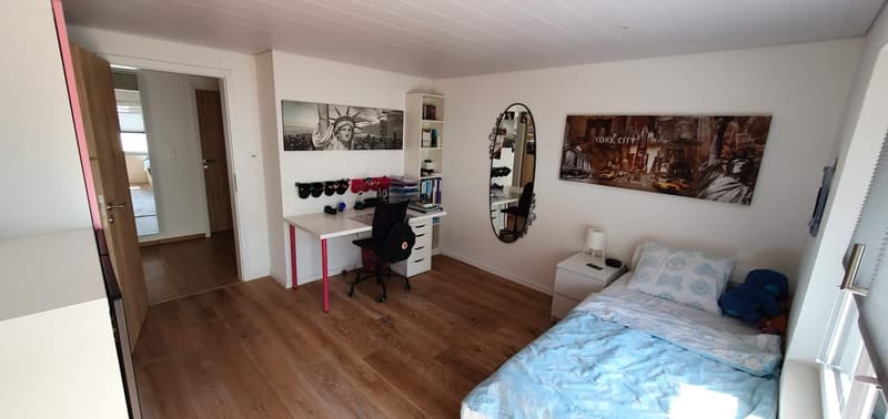 Ampio appartamento di 6,5 locali con terrazza a Bévilard (25)