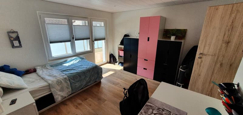 Ampio appartamento di 6,5 locali con terrazza a Bévilard (26)