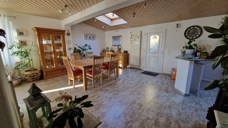 Price Reduction: Single-family house in Moutier with veranda and large garage (24)
