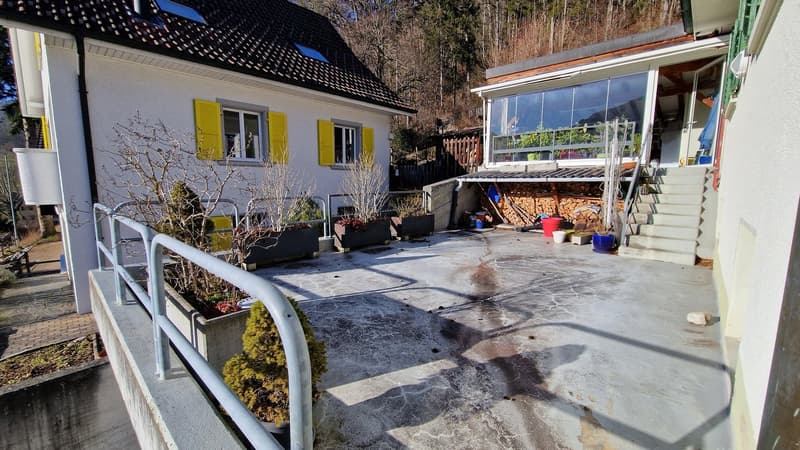 Price Reduction: Single-family house in Moutier with veranda and large garage (15)