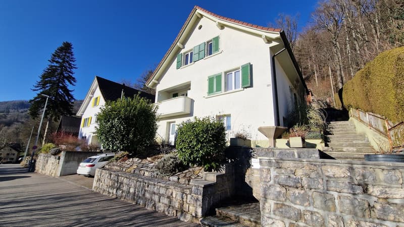 Price Reduction: Single-family house in Moutier with veranda and large garage (4)