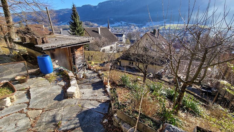 Price Reduction: Single-family house in Moutier with veranda and large garage (12)