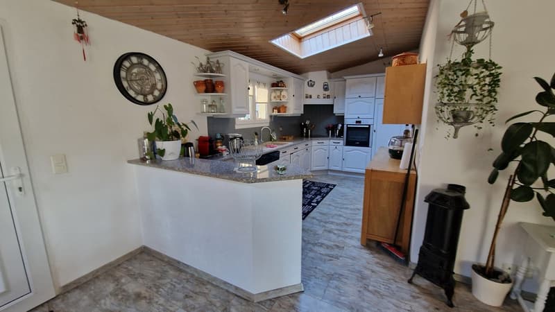 Price Reduction: Single-family house in Moutier with veranda and large garage (19)