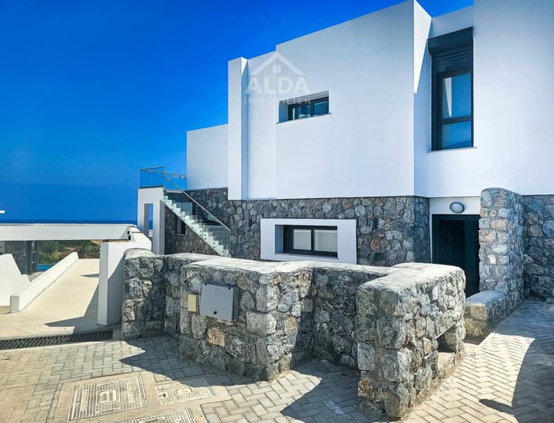Luxueux méditerranéen avec vue sur mer et piscine privée (15)