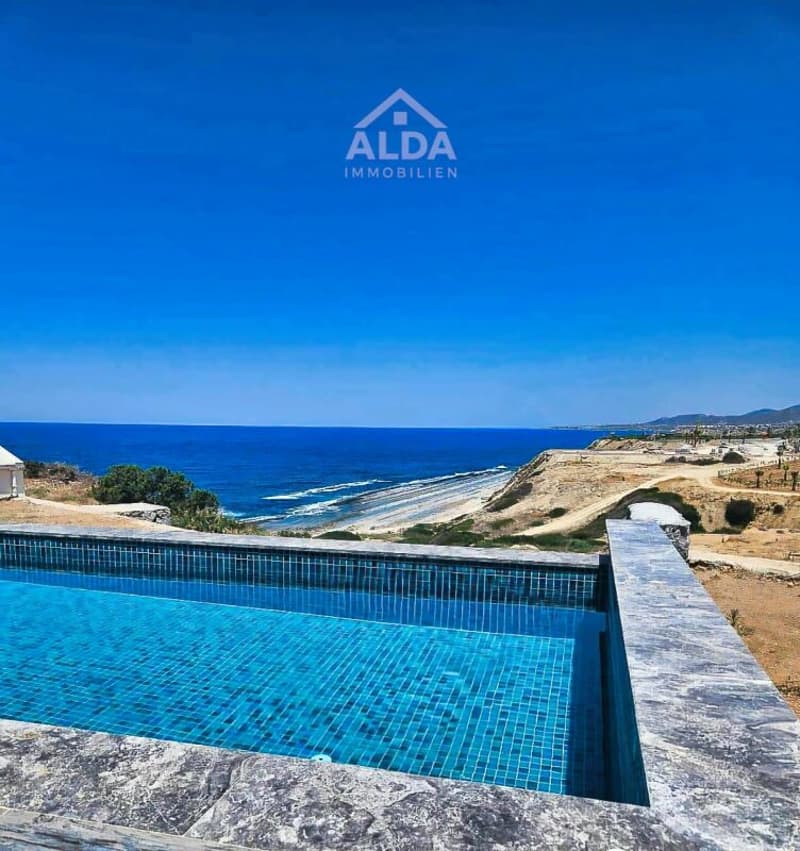 Luxueux méditerranéen avec vue sur mer et piscine privée (4)