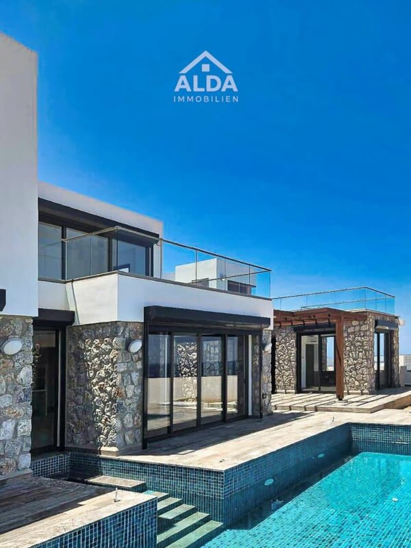 Luxueux méditerranéen avec vue sur mer et piscine privée (2)