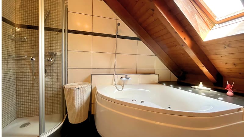Row house with commercial space - living and working under one roof (4)