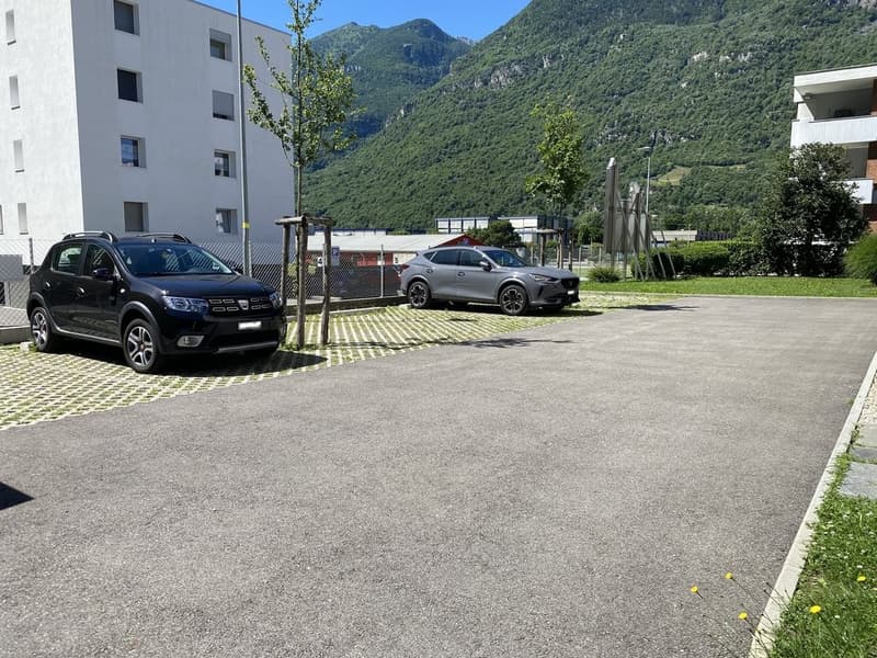 posteggio_esterno.jpeg