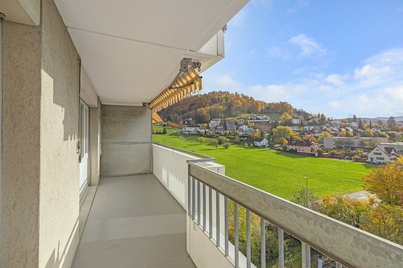 Appartamento luminoso con vista fantastica in una buona posizione a Fraumattquartier (9)