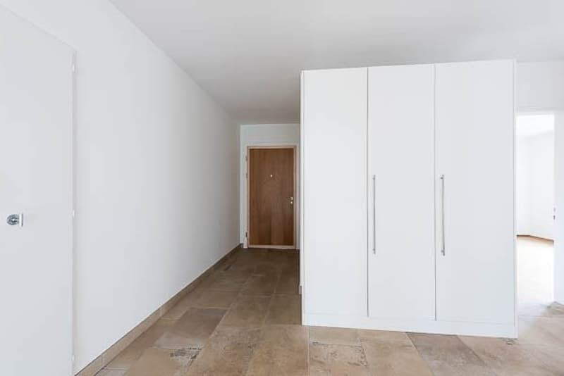 Beautifully renovated apartment in a quiet Gellert (6)