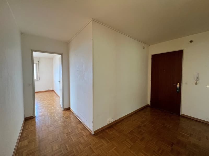 Hall.jpg