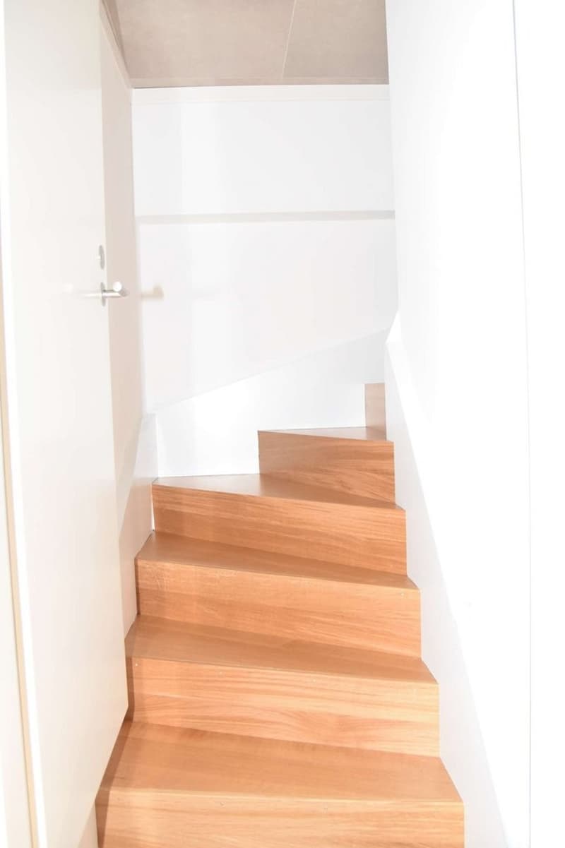 Escalier menant aux combles