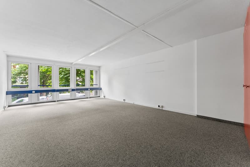 Versatile commercial and office spaces in a highly visible location (13)