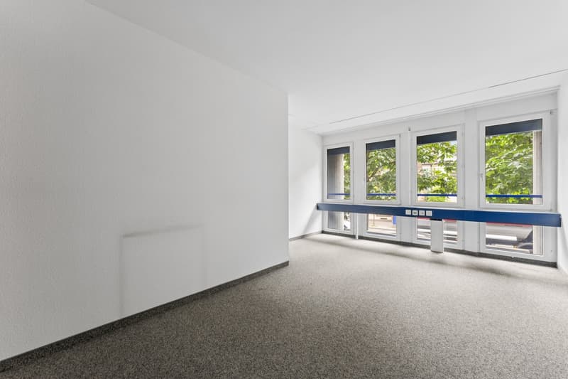 Versatile commercial and office spaces in a highly visible location (11)