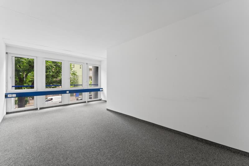Versatile commercial and office spaces in a highly visible location (12)