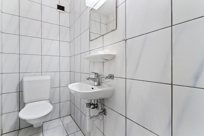 96730.02.0007_WC_BB_1.jpg