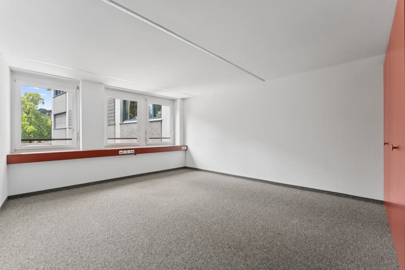Flexible office spaces with development potential in a central location (11)