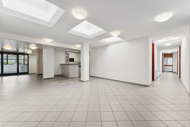 Flexible office spaces with development potential in a central location (10)