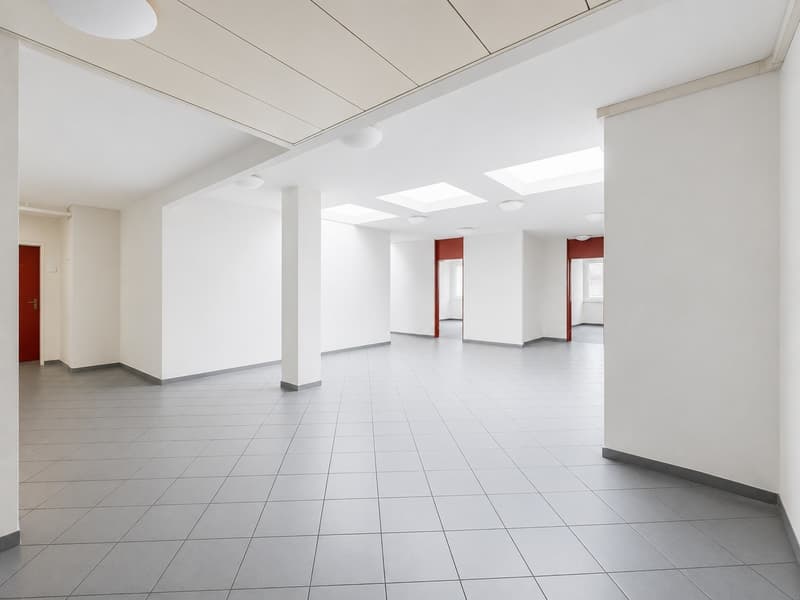 Flexible office spaces with development potential in a central location (6)