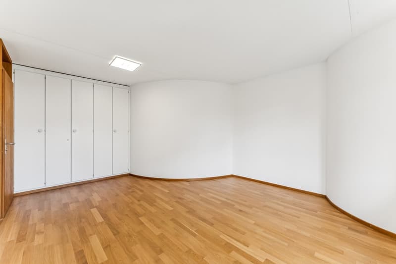 Small office with shared infrastructure (2)